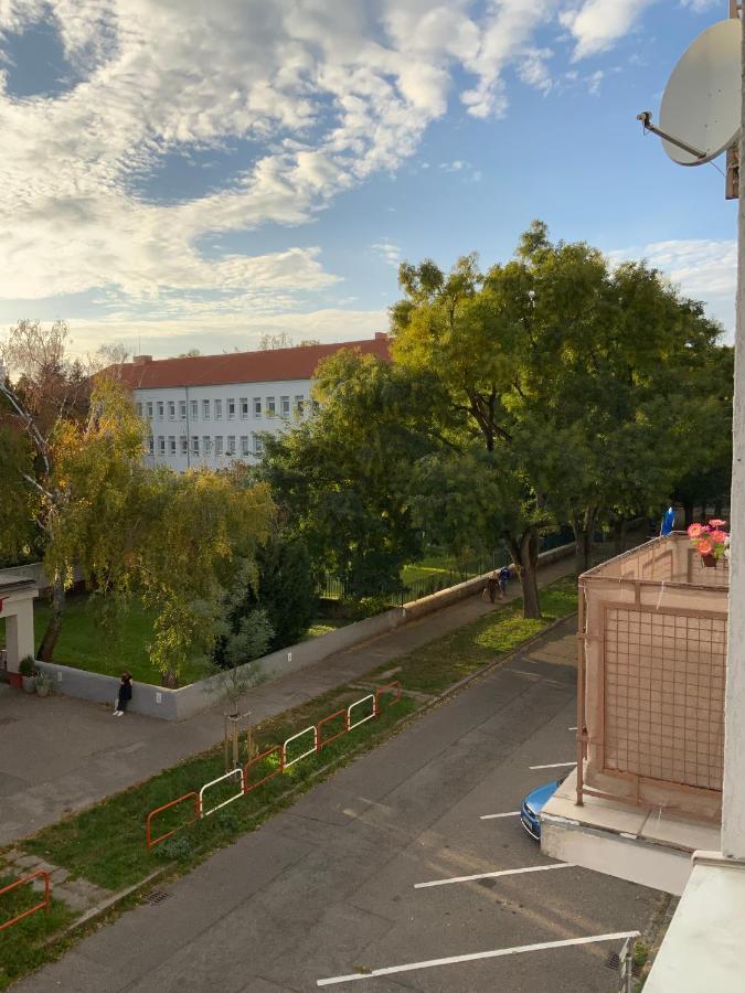 Light Room By Zoom Apartments Bratislava Bagian luar foto
