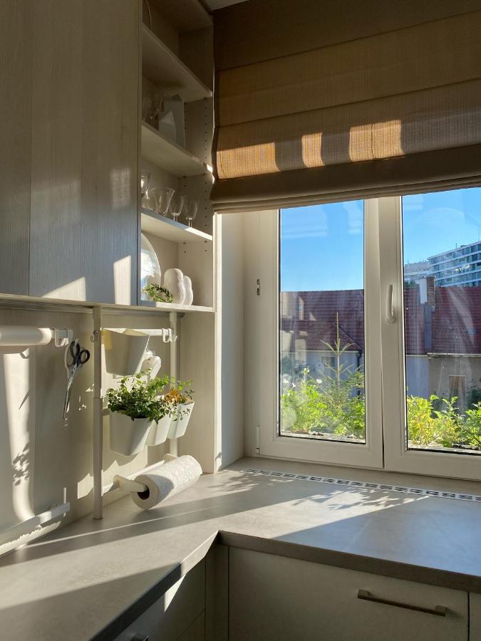 Light Room By Zoom Apartments Bratislava Bagian luar foto